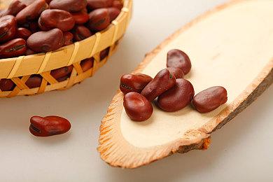 《夏娃计划》新高清截图 性感妹子美艳动人