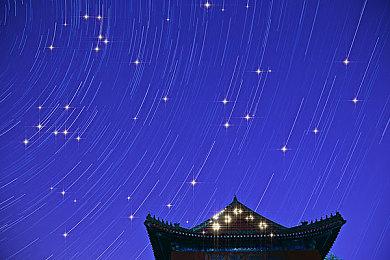 桌面放置挂机游戏《狂暴比特》现已登录Steam平台